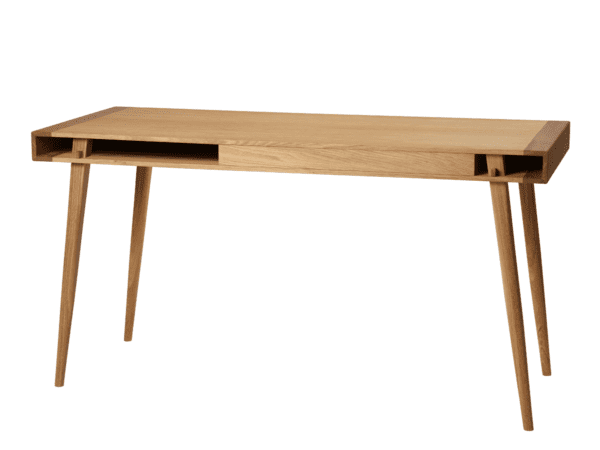 שולחן עבודה מעוצב מעץ אלון